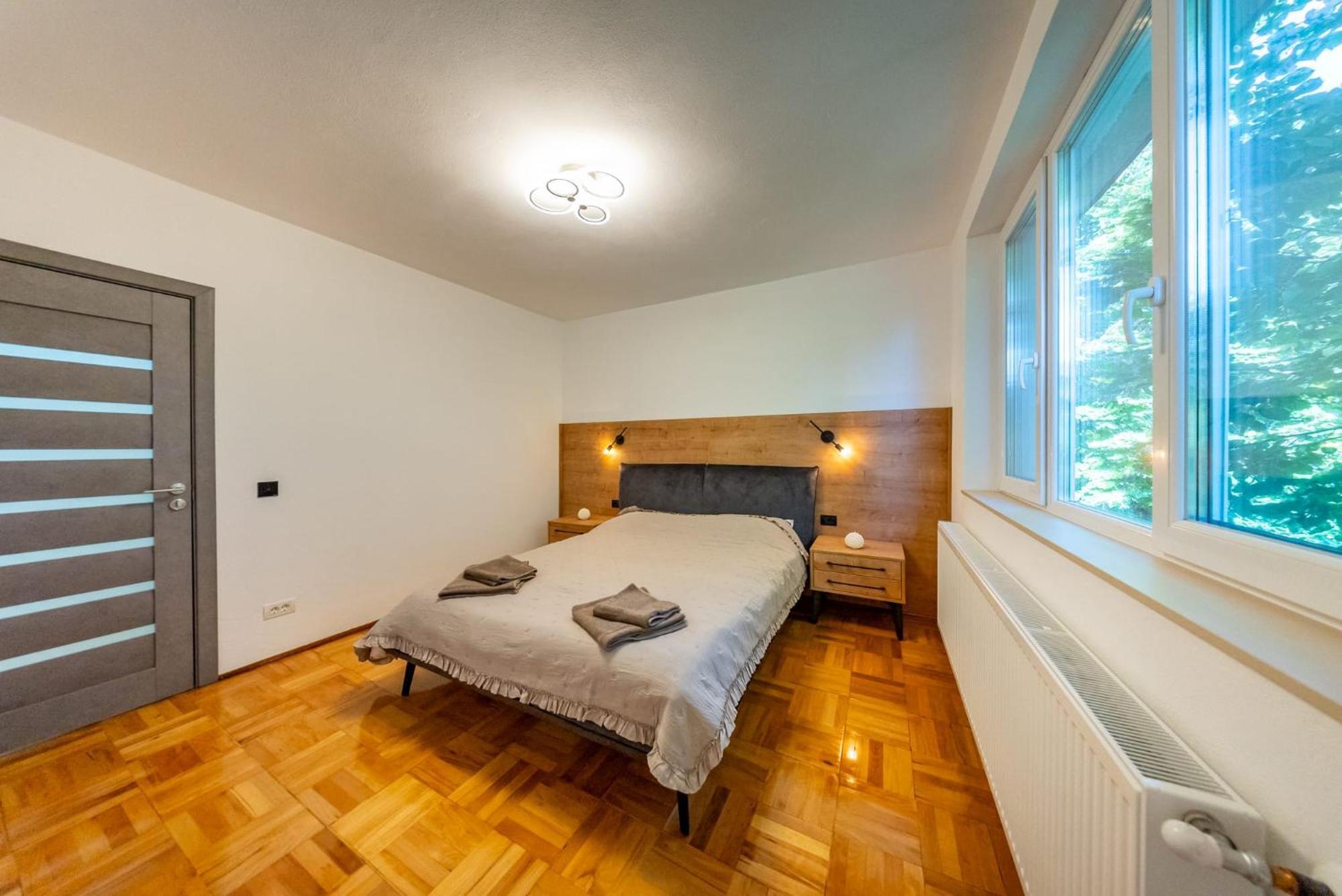 Casa Bella - Apartment In The City Center Арад Экстерьер фото